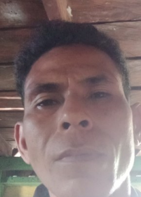 Markus Sandelwoo, 19, Indonesia, Tarakan