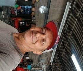 Mario, 59, Hicksville