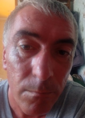 Роман из Казани 42 года