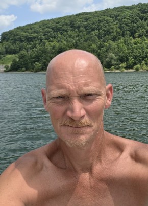 Matt из Buffalo (State of New York) 53 года
