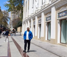 Ogün, 31, Moscow