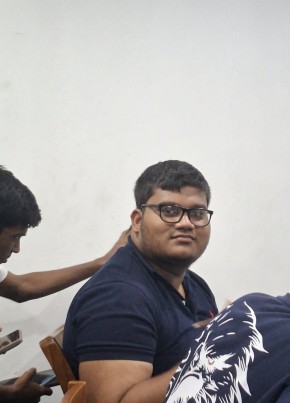 Vithi из ෙකාළඹ 18 лет