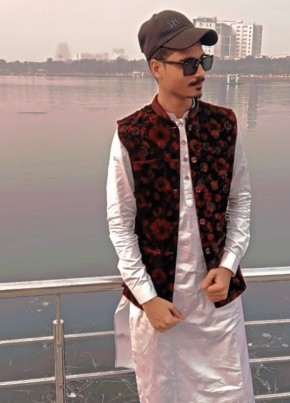 Imran, 18, India, Patna