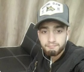 FLORIN, 27, s Arenal