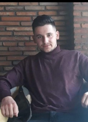 Alexs, 18, Albania, Tirana