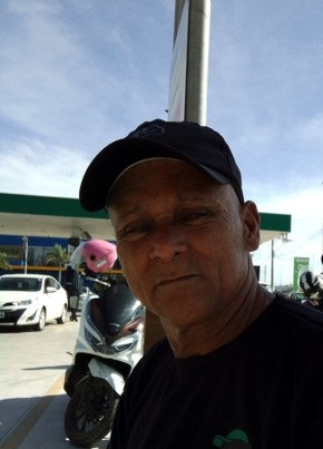 Max из São Pedro da Aldeia 53 года