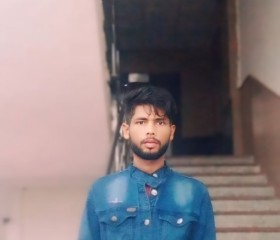 Dilip Kumar, 18 лет, Muhammadābād