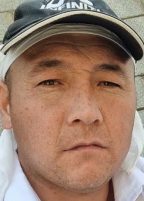 Мехрожиддин из Красноярска 34 года
