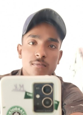 Maksud Khan, 19, India, Gorakhpur (Haryana)