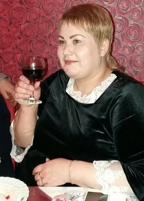 Лариса, 42, Россия, Ноябрьск