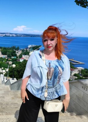 Ксения из Екатеринбурга 44 года