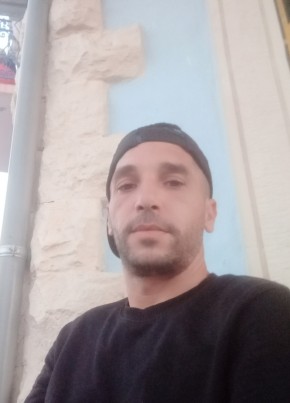 42 из تونس 41 год