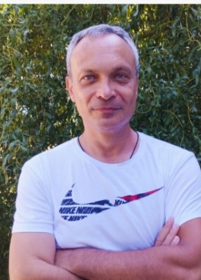 Алексей из Стаханова 54 года