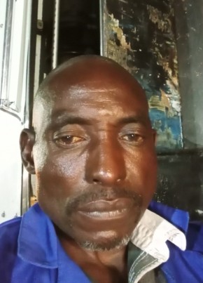 Boniface Takawir, 54, iRiphabhuliki yase Ningizimu Afrika, Boksburg