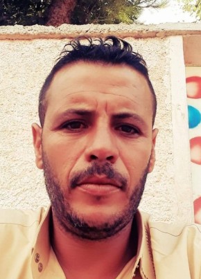 Azzedin, 36, People’s Democratic Republic of Algeria, Seddouk