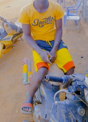 Inoussa, 23, Burkina Faso, Houndé