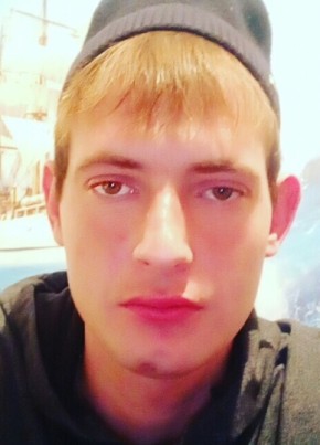 николай, 27, Россия, Шира