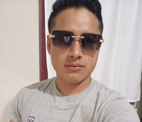 Iván, 25, Tijuana