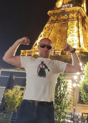 Максим из Saint-Nazaire 43 года