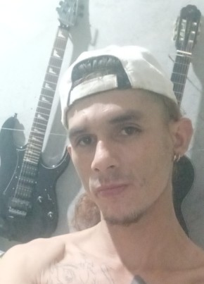 Danilo из Três Lagoas 32 года