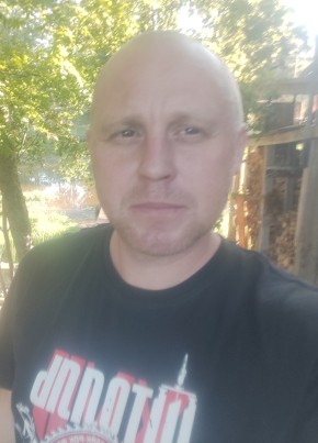 Павел из Подольска 37 лет