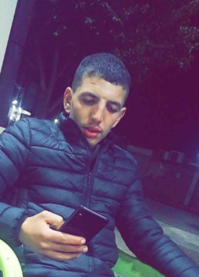 Abdou, 21, People’s Democratic Republic of Algeria, Algiers