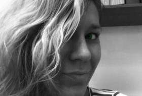 Alexis, 37 - Just Me