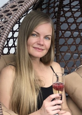 Ольга, 37, Россия, Великий Новгород