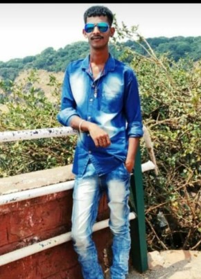 Manoj more, 19, India, Panvel