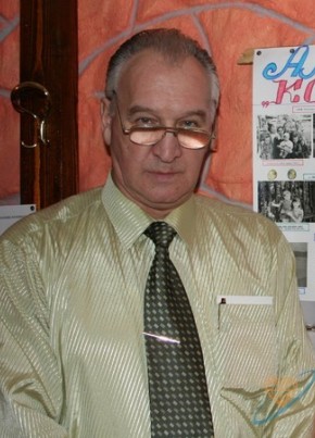 Владимир, 74, Россия, Санкт-Петербург