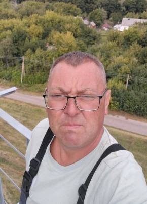 Андрей из Воронежа 42 года
