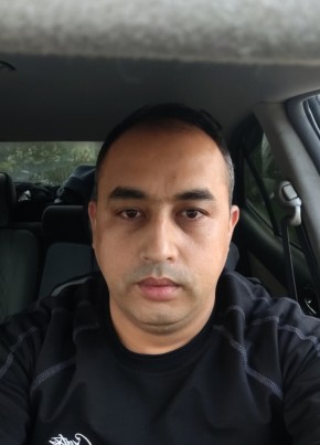 Отабек из Магадана 32 года