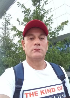 Рустам из Тюмени 55 лет