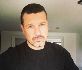 Vladislav, 40, Yekaterinburg