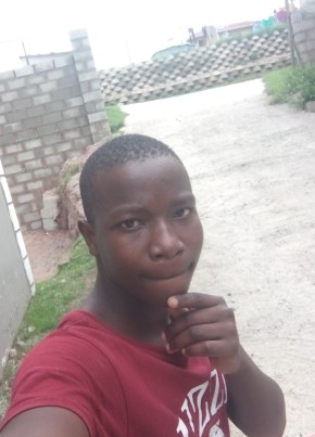 James Phiri, 23, iRiphabhuliki yase Ningizimu Afrika, ITheku