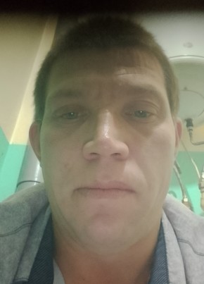 Юрий из Залари 29 лет