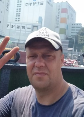Андрей из Владивостока 45 лет