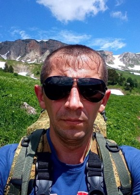 Владимир из Майкопа 43 года