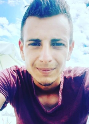 George , 25, Romania, Buzău