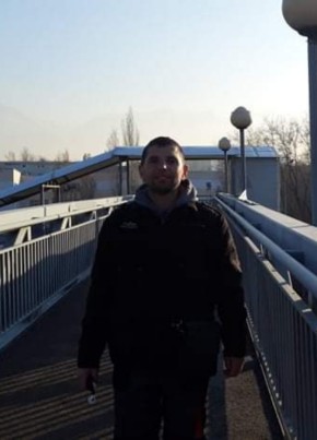 Bajram Spahiu, 41, Қазақстан, Астана