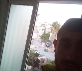 احمد صبيح, 18, Tel Aviv