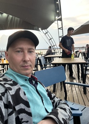 Дмитрий из Арсеньева 42 года