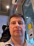 Oleg, 46, Moscow