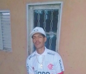 Pethersom, 23, Corumba