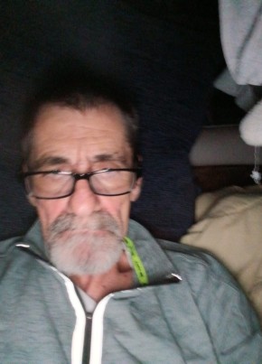 Mike massengill из Johnson City (State of Tennessee) 64 года