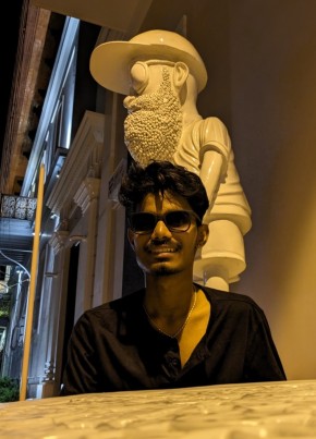 Hari Srinivas, 21, India, Visakhapatnam