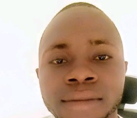 Desmond, 24 года, Abuja