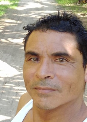 Edwin Quiroz, 47, República de El Salvador, San Salvador