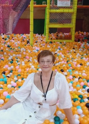 Вера, 65, Россия, Калининград