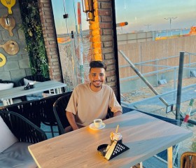 Mohamed, 30, Suez